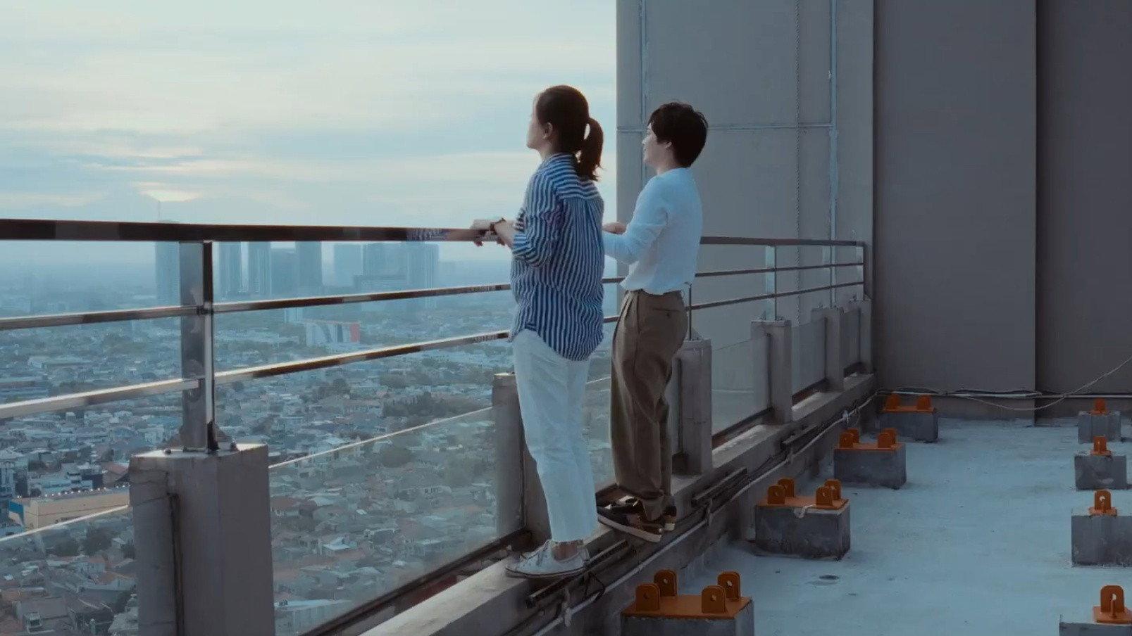 Dua Ruang 2022 movie scene