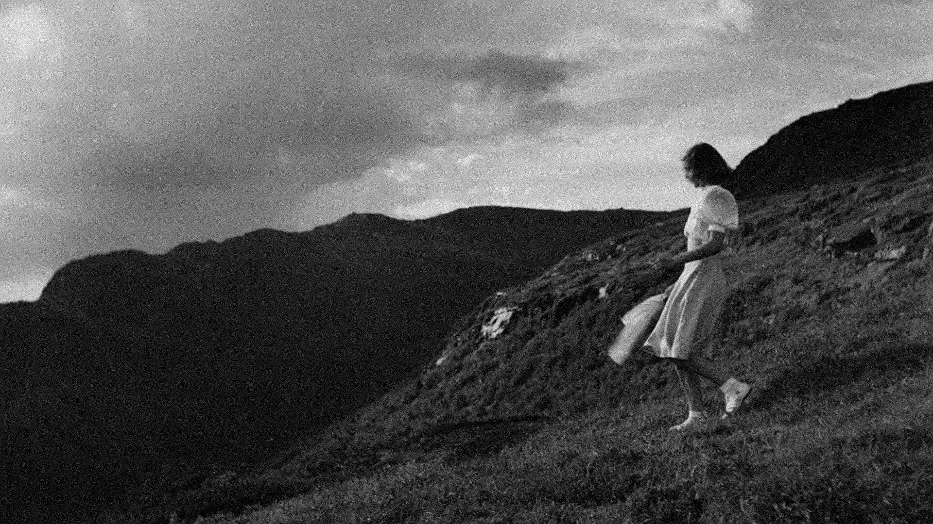 A Singing Girl 1942 movie scene