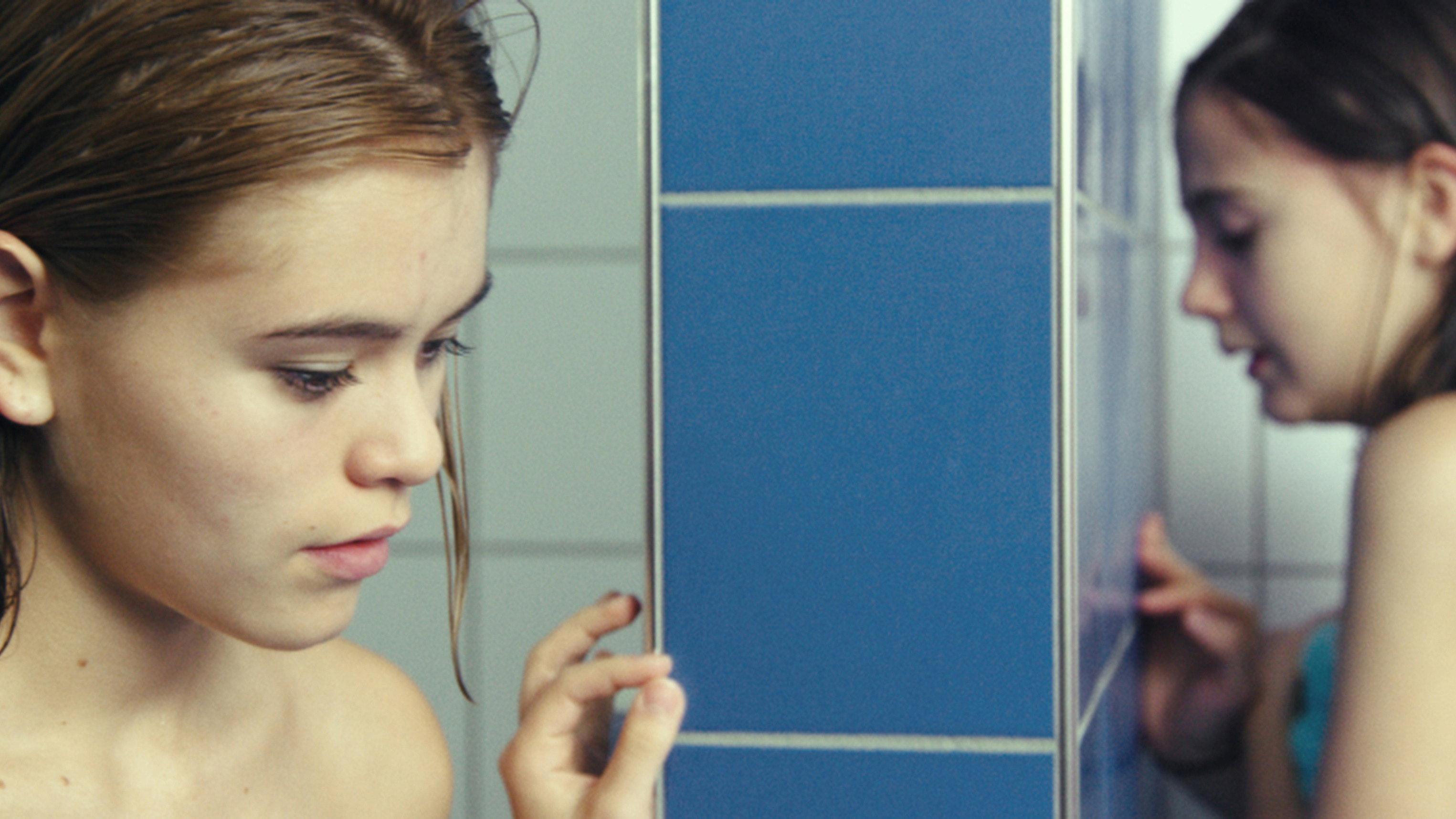 Amateur Teens 2015 movie scene
