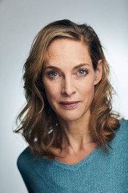 Sophie von Kessel as Susanne Tomrad in Das Geheimnis im Wald 2008