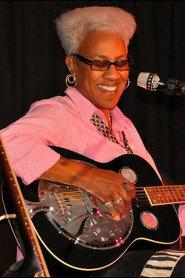 Gaye Adegbalola as Self in Old Lesbians 2023