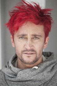 Michał Wiśniewski as Self in Gwiazdor 2002