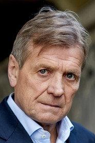 Erich Krieg as Dr. Alan Bishop in Ein Leben auf Probe 2010