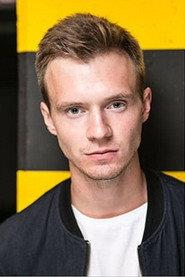 Maciej Zuchowicz as paramedic Paweł in Herstory 2023