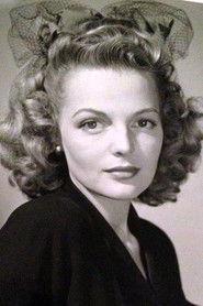 Elyse Knox as Linda Prentiss in Linda, Be Good 1947