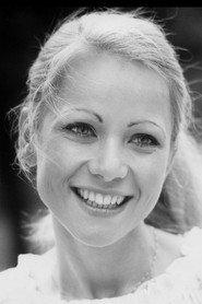 Ute Christensen as Soňa in Lovec senzací 1989