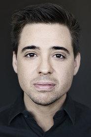 Stéphane Mailhiot as Self in Jaune macaroni 2019