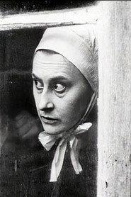 Jeanne Briey as Marthe Durieux in L'Intruse 1913