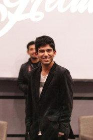 Roberto Bermeo as Mateo in Grecia 2018