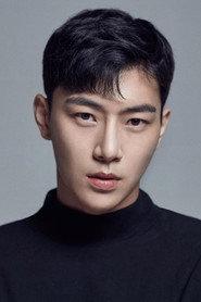 Moon Ji-yong as Woo Seung-hyun in The New Employee: The Movie 2023