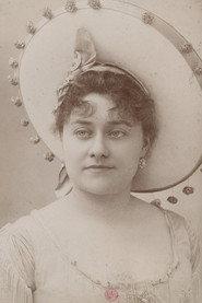 Marie Montbazon as Mlle Octavie in Miarka, la fille à l'ourse 1920