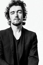Axel Perin as Ronnie in Heads or Fails 2025