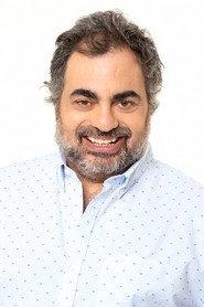 Roberto Moldavsky as Roberto Itkin in Ex casados 2021