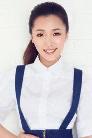 Meng Lingjiao as Nurse in A Journey To The Seaside 2019