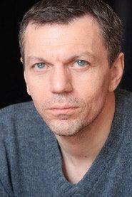 François Hatt as policier in A consommer avant fin 2013