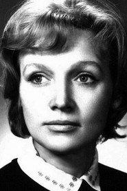 Elena Krivtcova as Tosya Elnikova in Land and People 1956