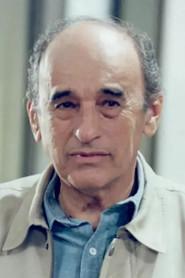 Sebastião Vasconcelos as Mestre Carpina in Morte e Vida Severina 1981