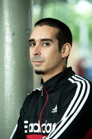 Junes Lazaar as Junes in Gangstas 2025