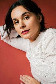 Julia Obst as Anne in The Food on the Table 2024