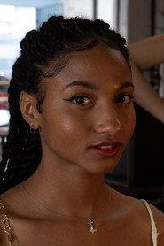 Fran Santos as Raquel in Ouroboros 2025