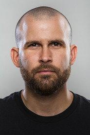 Juanxo Villaverde as Toño in Pa' eso estamos 2025