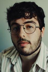 Étienne Galloy as Jeune cantinier in Heart Bomb 2019