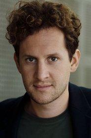 Moritz von Treuenfels as Sören in What Marielle Knows 2025