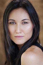 Miyuki Lotz as Anna in Solum 2010