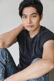 Alec Wang as Leo W. in Echoes of the Sea