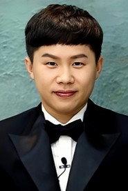 Yang Se-hyung as Kim Dong-seok in Return of the Mafia 2012