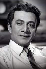 Raja Paranjpe as Gauri Shankar in Piya Ka Ghar 1972