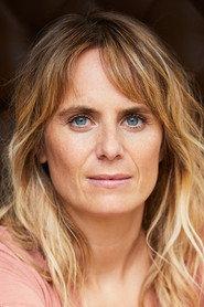 Anna Pieri Zuercher as Marjorie Dubouloz in Boomerang 2018