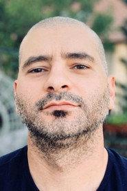Sari Bisharat as Shaul in Between Heaven and Earth 2019