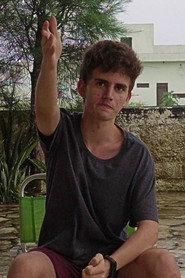 Rafael Melo as Estranho no sonho II in Sonhos 2026
