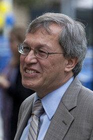 Erwin Chemerinsky as Self in Lockdown on Main Street 2004