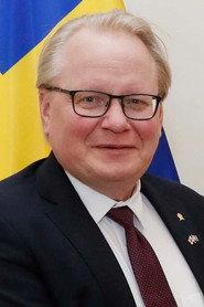 Peter Hultqvist as Self in Hur blir det med Nato? 2016