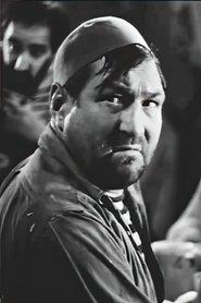 Eugène Stuber as Un membre de la bande à Fred (uncredited) in Under the Roofs of Paris 1930