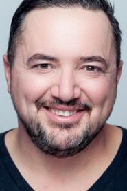 Michael Jansen as Derek in Mom Jolie 2024