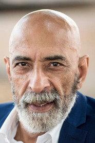 Noureddine Farihi as Osiris in Piet Piraat Special: The Mysterious Mummy 2010