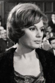Giota Soimoiri as Froso in 28th October, 5:30 1971
