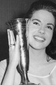Jacqueline Boyer as Self in Schlager-Raketen 1960