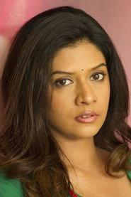 Shaila Nair as Kaaviya in Mayangaathey 2016