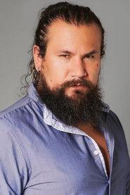 Rafer Valderrama as Robinson Montes in Parapeto 2026