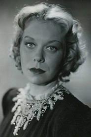 Lisbeth Movin as Scriptgirlen Irma Hansen in Lise kommer til byen 1947