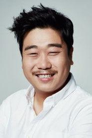 Ko Dong-ok as Bong Soo in Shooting Girls 2020