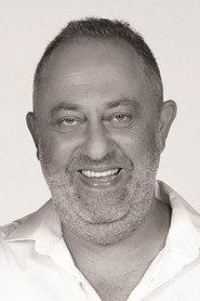 Pini Kidron as ראש הפילים, קוף, זאב, מלולה in The Jungle Book The Musical 1996