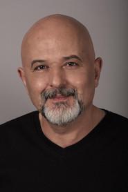 Cem Emüler as Ergun in Pita Hall 2025