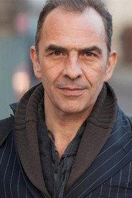 Jud Charlton as Neil in The Man Who Would Be Queen 2007
