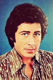 Amir Fakhreddin as Parviz in Zafar 1972