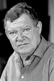 Robert Hughes as Self / Presenter in Goya: Crazy Like a Genius 2002